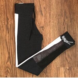 VS PINK Yoga Campus Leggings